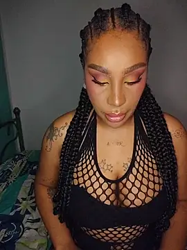 Snapshot of Queen_Amara chatting on 29, 5, 2026 Queen Amara online show from 29, 5, 2026