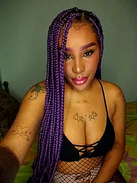 Queen Amara online show from 28, 11, 2025