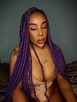 Queen Amara online show from 4, 12, 2025