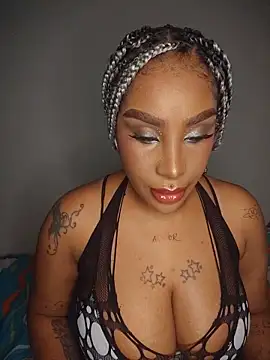 Snapshot of Queen_Amara chatting on 7, 6, 2026 Queen Amara online show from 7, 6, 2026