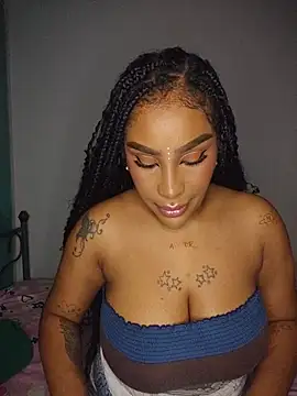 Snapshot of Queen_Amara chatting on 16, 5, 2026 Queen Amara online show from 16, 5, 2026