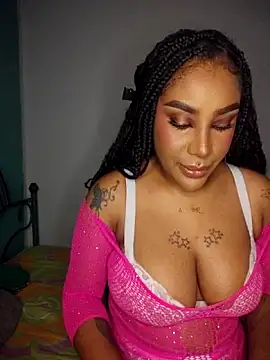 Snapshot of Queen_Amara chatting on 12, 5, 2026 Queen Amara online show from 12, 5, 2026