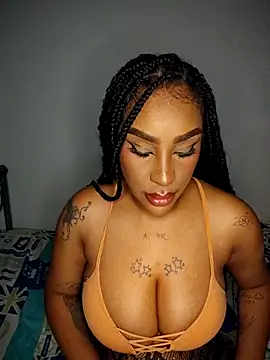 Snapshot of Queen_Amara chatting on 7, 5, 2026 Queen Amara online show from 7, 5, 2026