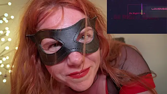 GingerAleMILF online show from 13, 4, 2026