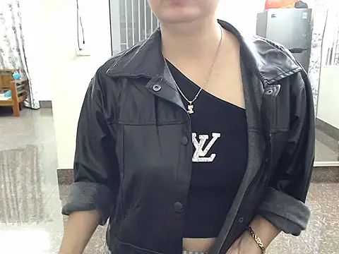 Ami 8x online show from 5, 11, 2025