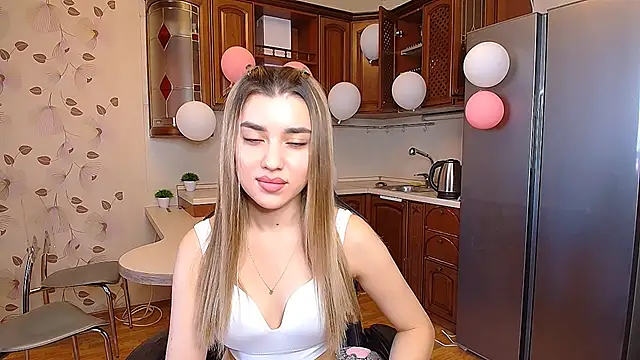 Snapshot of MaryamXSX chatting on 11, 9, 2025 MaryamXSX online show from 11, 9, 2025