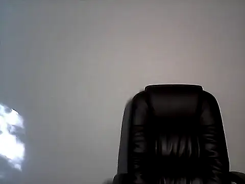 Snapshot of EllaLove2277 chatting on 15, 5, 2026 EllaLove2277 online show from 15, 5, 2026