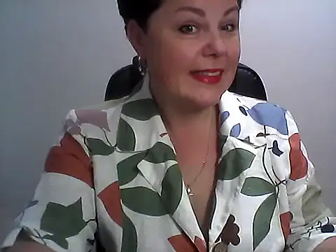 Snapshot of EllaLove2277 chatting on 11, 10, 2025 EllaLove2277 online show from 11, 10, 2025