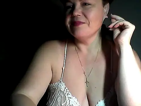 Snapshot of EllaLove2277 chatting on 18, 10, 2025 EllaLove2277 online show from 18, 10, 2025