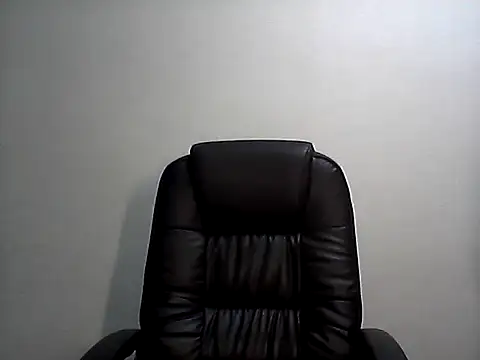 Snapshot of EllaLove2277 chatting on 13, 11, 2025 EllaLove2277 online show from 13, 11, 2025