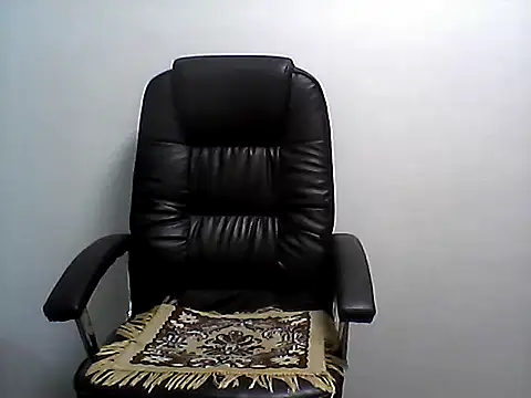 Snapshot of EllaLove2277 chatting on 25, 5, 2026 EllaLove2277 online show from 25, 5, 2026