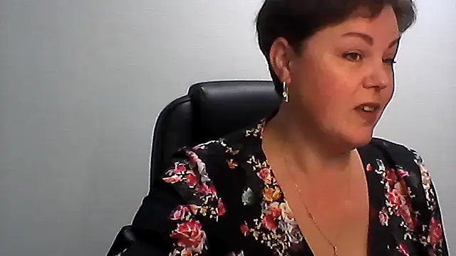 Snapshot of EllaLove2277 chatting on 14, 10, 2025 EllaLove2277 online show from 14, 10, 2025