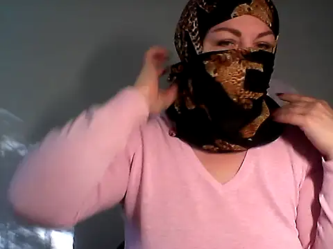 Snapshot of EllaLove2277 chatting on 7, 5, 2026 EllaLove2277 online show from 7, 5, 2026