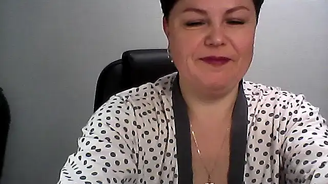 Snapshot of EllaLove2277 chatting on 28, 11, 2025 EllaLove2277 online show from 28, 11, 2025