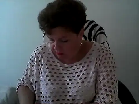EllaLove2277 online show from 10, 9, 2025