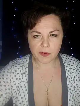 EllaLove2277 online show from 9, 1, 2026