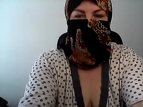 Snapshot of EllaLove2277 chatting on 14, 5, 2026 EllaLove2277 online show from 14, 5, 2026
