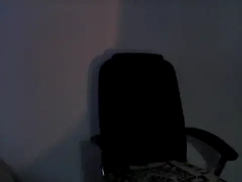 Snapshot of EllaLove2277 chatting on 7, 10, 2025 EllaLove2277 online show from 7, 10, 2025