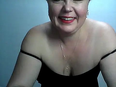 Snapshot of EllaLove2277 chatting on 6, 11, 2025 EllaLove2277 online show from 6, 11, 2025