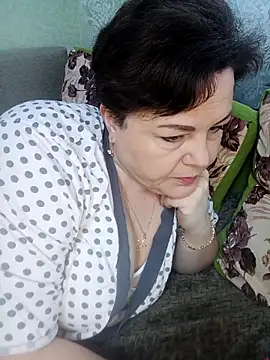 EllaLove2277 online show from 19, 2, 2026