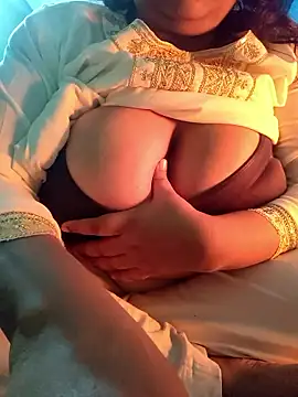 bitch-horny online show from 13, 1, 2026