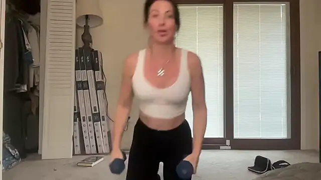 Snapshot of NurseStephania chatting on 16, 11, 2025 NurseStephania online show from 16, 11, 2025