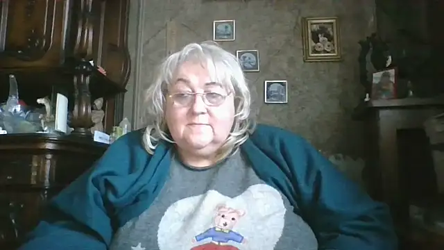 Lala-Love56 online show from 27, 10, 2025