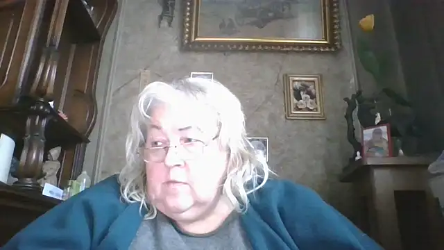 Lala-Love56 online show from 6, 11, 2025