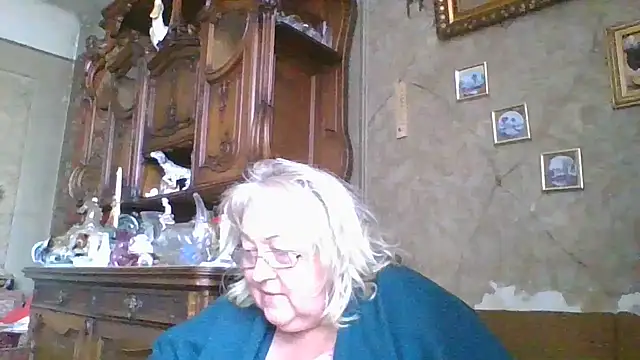 Lala-Love56 online show from 18, 9, 2025