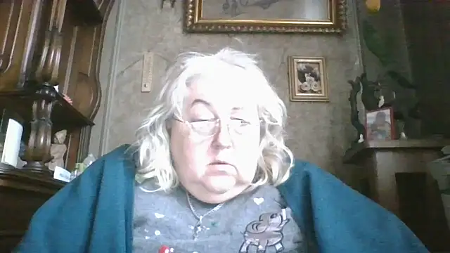 Lala-Love56 online show from 17, 11, 2025