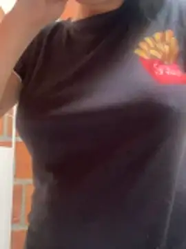 Snapshot of amberbakee chatting on 3, 3, 2026 amberbakee online show from 3, 3, 2026