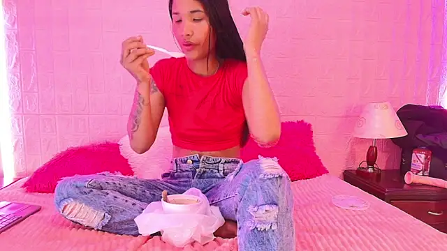Baby kinky-- online show from 28, 9, 2025