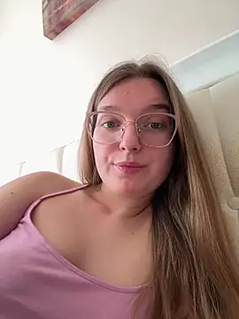 Snapshot of Bellatrisssaa chatting on 13, 3, 2026 Bellatrisssaa online show from 13, 3, 2026