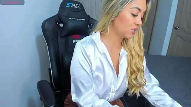 NicolPorto online show from 7, 10, 2025