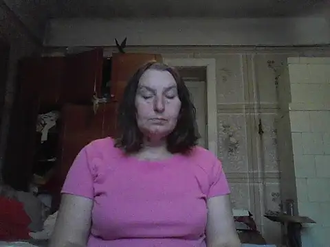 AnnaLive570 online show from 8, 11, 2025