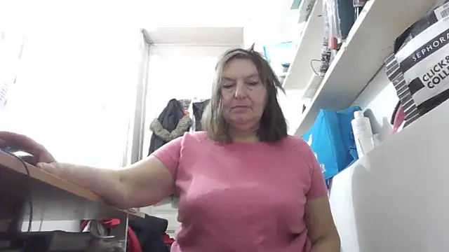 AnnaLive570 online show from 19, 12, 2025