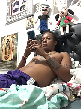 elpeluchenegroxxx3 online show from 7, 2, 2026