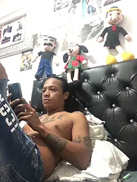 elpeluchenegroxxx3 online show from 27, 2, 2026