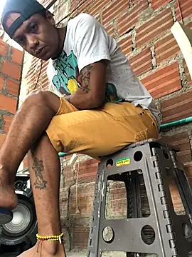 elpeluchenegroxxx3 online show from 8, 3, 2026