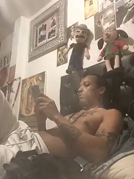 elpeluchenegroxxx3 online show from 12, 4, 2026