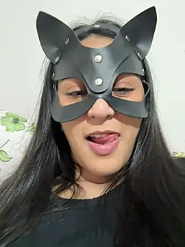 Snapshot of Indy_black_cat chatting on 18, 7, 2026 Indy black cat online show from 18, 7, 2026