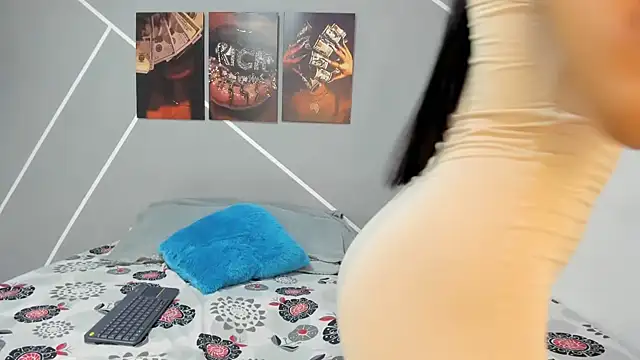 Sexy777Couple online show from 17, 4, 2026