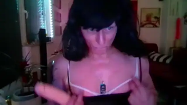 hellgirl1980 online show from 17, 4, 2026