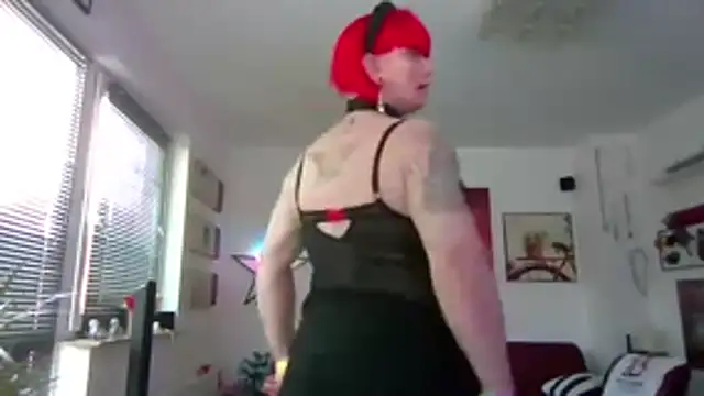 hellgirl1980 online show from 9, 4, 2026