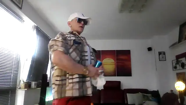 hellgirl1980 online show from 11, 10, 2025