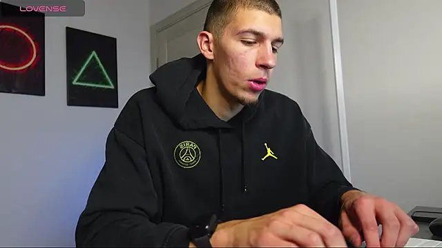 Ryan Dozer online show from 9, 10, 2025