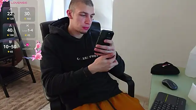 Ryan Dozer online show from 8, 3, 2026