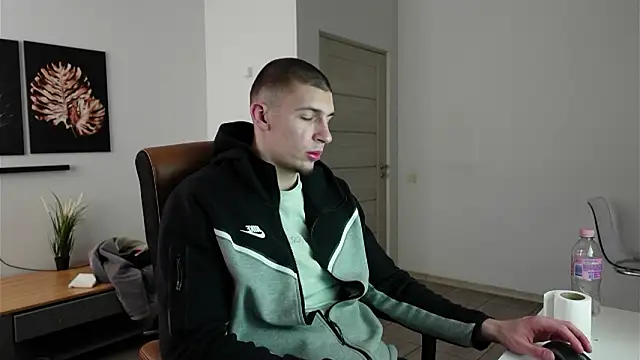 Ryan Dozer online show from 22, 3, 2026