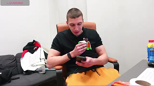 Ryan Dozer online show from 6, 4, 2026