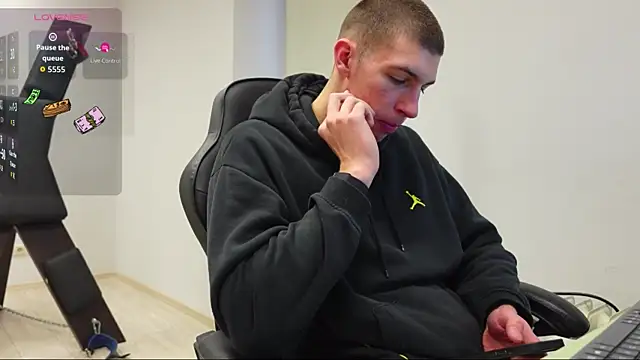 Ryan Dozer online show from 29, 11, 2025